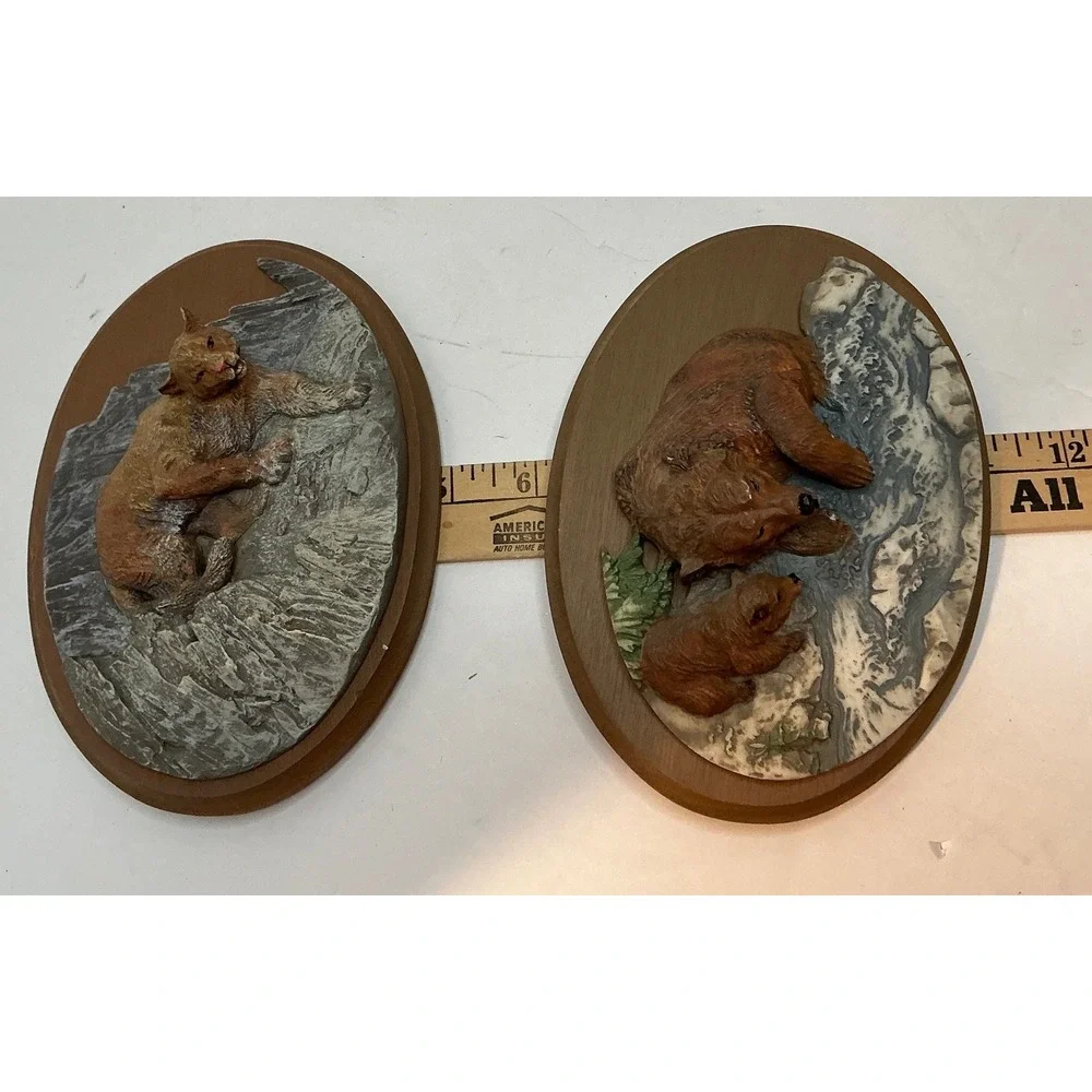 Avon Vintage 80s Wildlife Wall Plaques Set Cougar Bear Resin Wood Cabin Deco 7x5